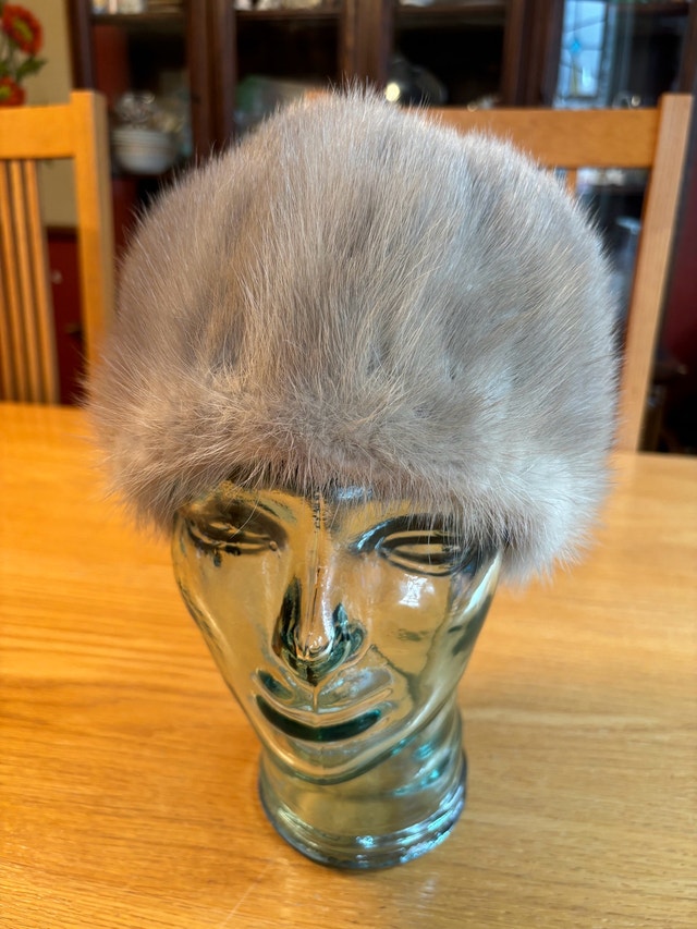 Vintage Fur Hat - photo 2