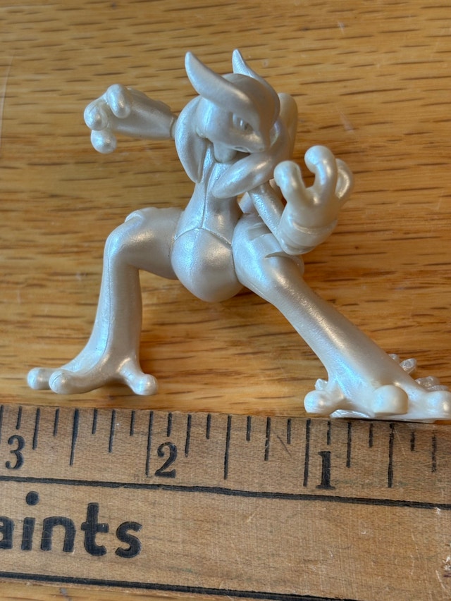 2015 Pokémon Mega Mewtwo X Pearl Variant PVC Figure