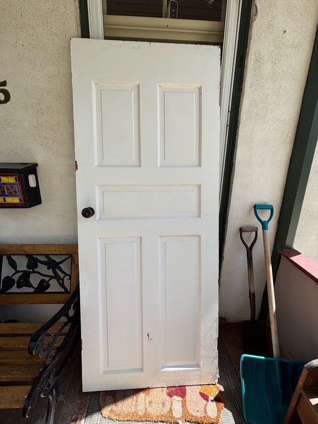 Solid Wood VTG Door (31.5” x 78” x 1.5”)