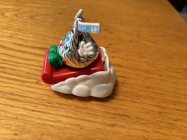 Hershey Kiss Figurine Ornament - photo 2