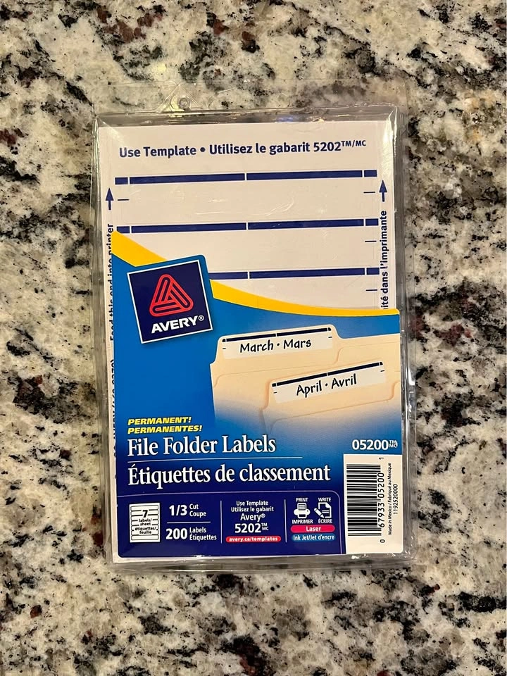 Avery file folder labels 5202 (25 sheets left / 175 labels)