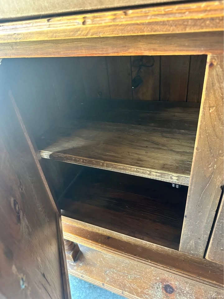 Solid wood very heavy rustic cabinet sideboard - photo 3