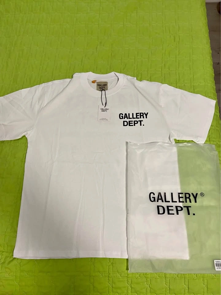 1:1 white gallery dept size small