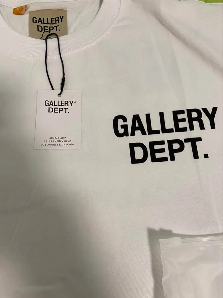 1:1 white gallery dept size small - photo 2