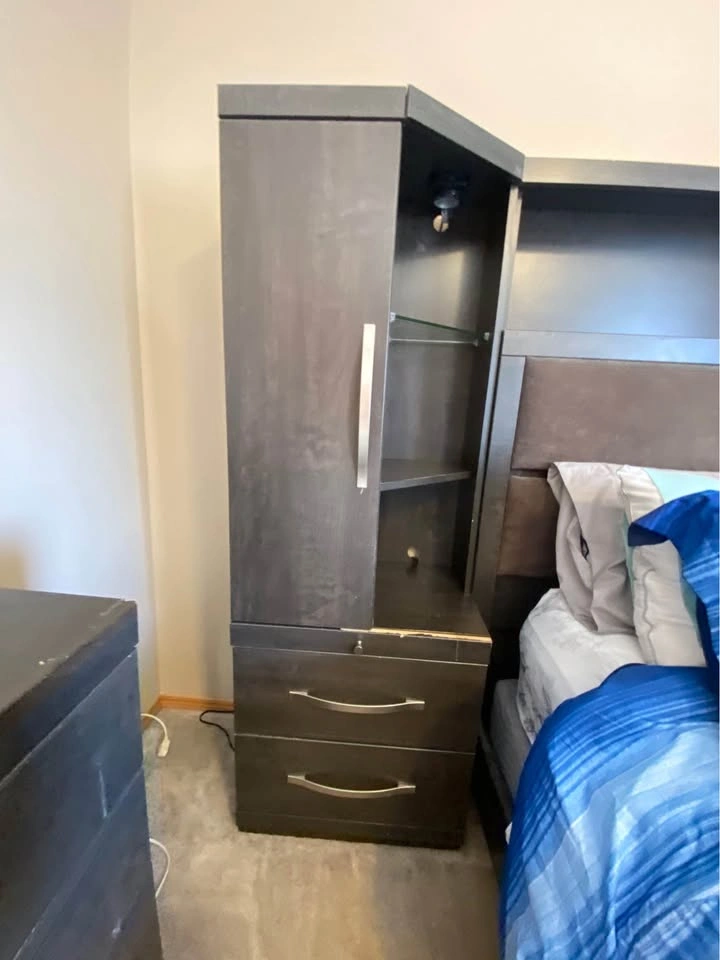 5-Piece Willowdale Queen Bedroom Set – $600 - photo 4