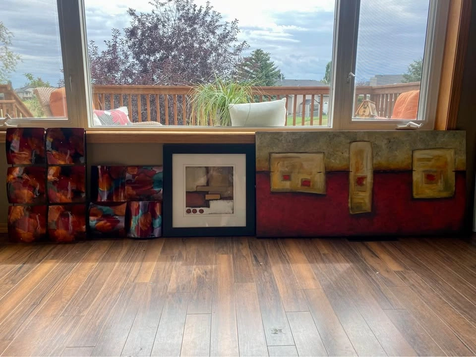 Canvas framed paintings