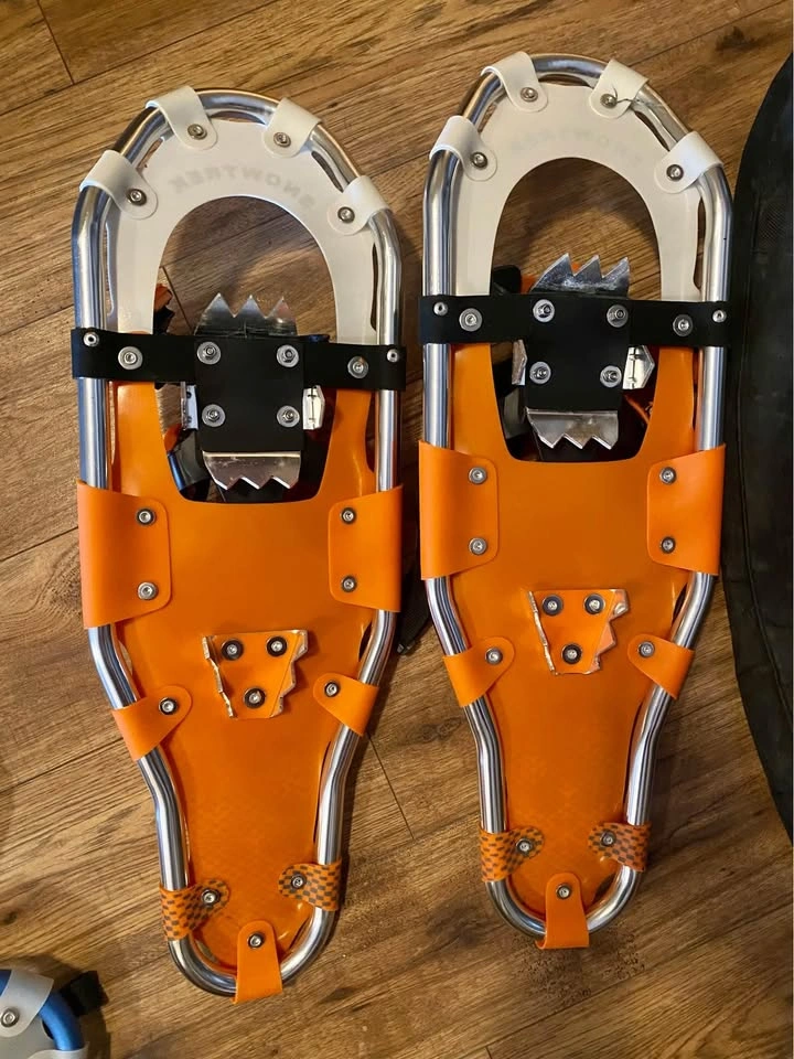 Snowshoes SNOWTREK Aluminum with Carrying Bag 80.00 for both - photo 5