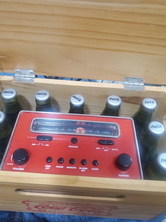 Wooden Coke Radio - photo 2