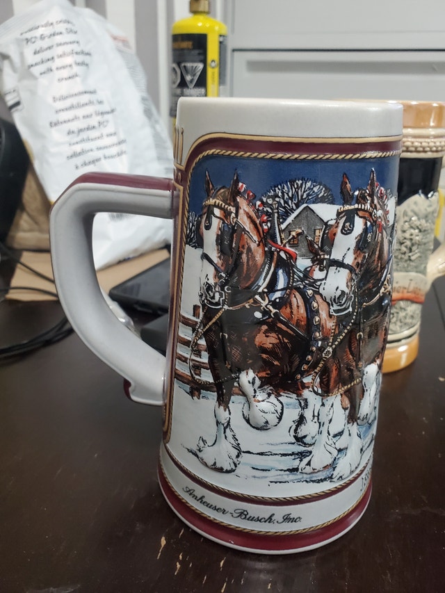 Budweiser Collector Mug - photo 2