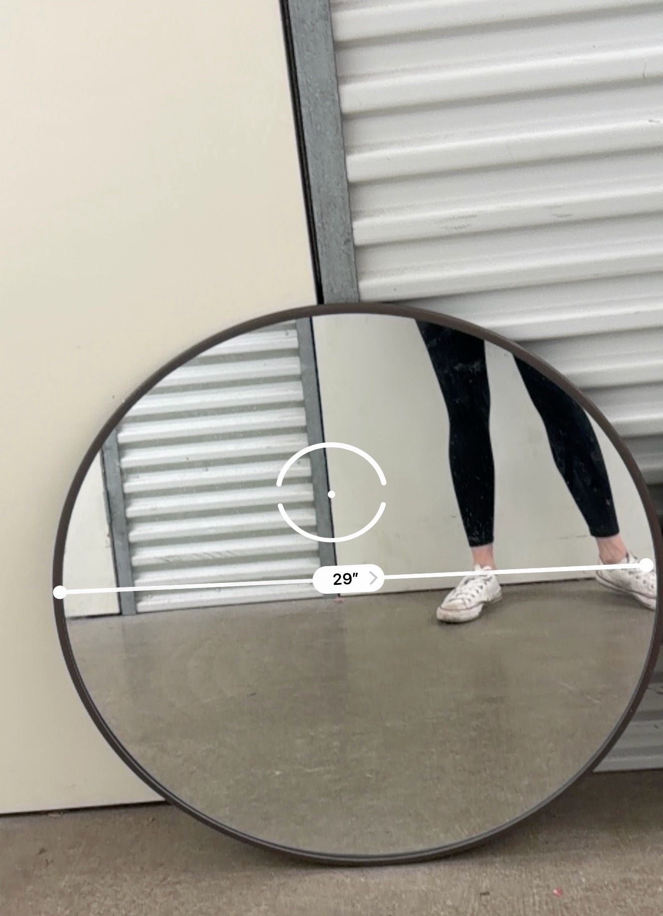 Round Wall Mirror – Approx. 29” – Excellent Condition - photo 2