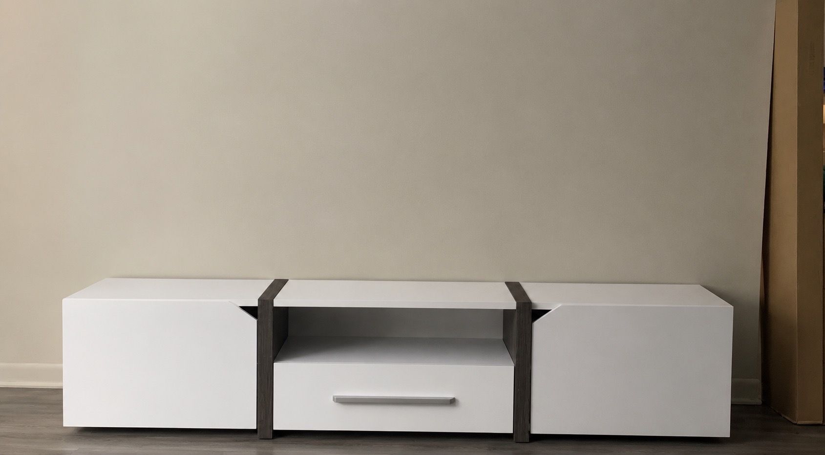 Modern TV Stand / Media Console