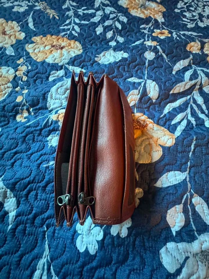Spikes & Sparrow Leather Clutch Wallet - photo 3