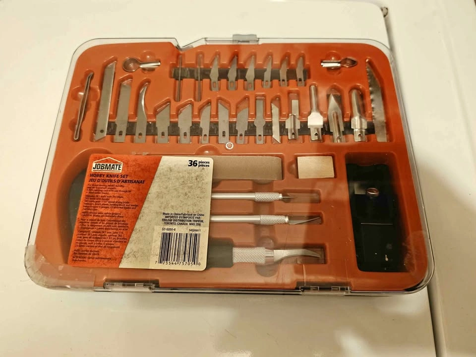 36 Piece Hobby Knife Set