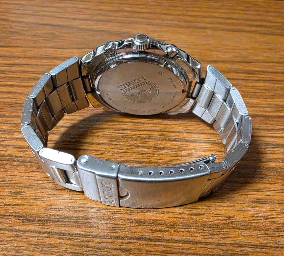 Lorus Chronograph 100m Stainless Steel - photo 2