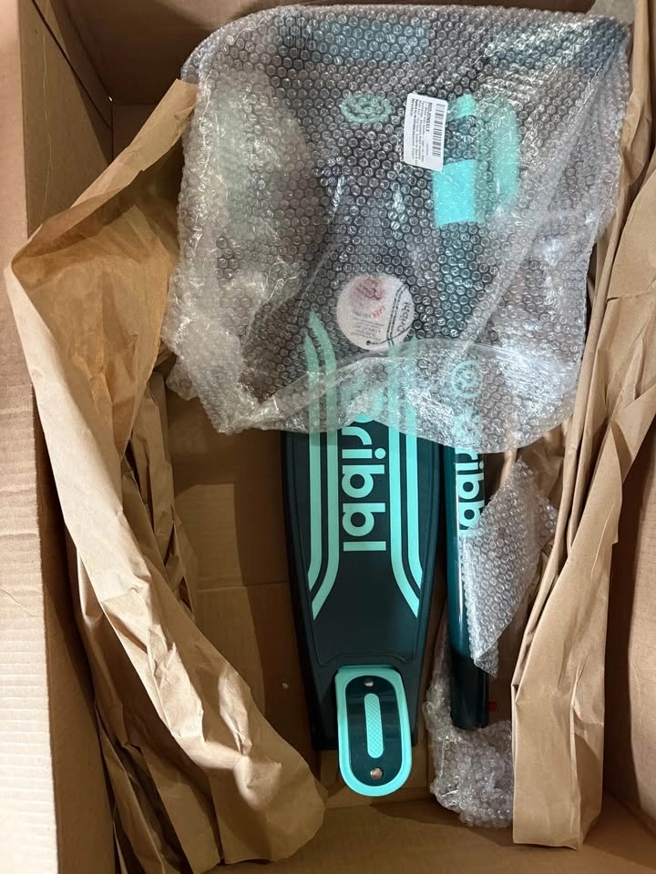 Dribbl 3-Wheel Kids Scooter with LED Light-Up Wheels - New - photo 3