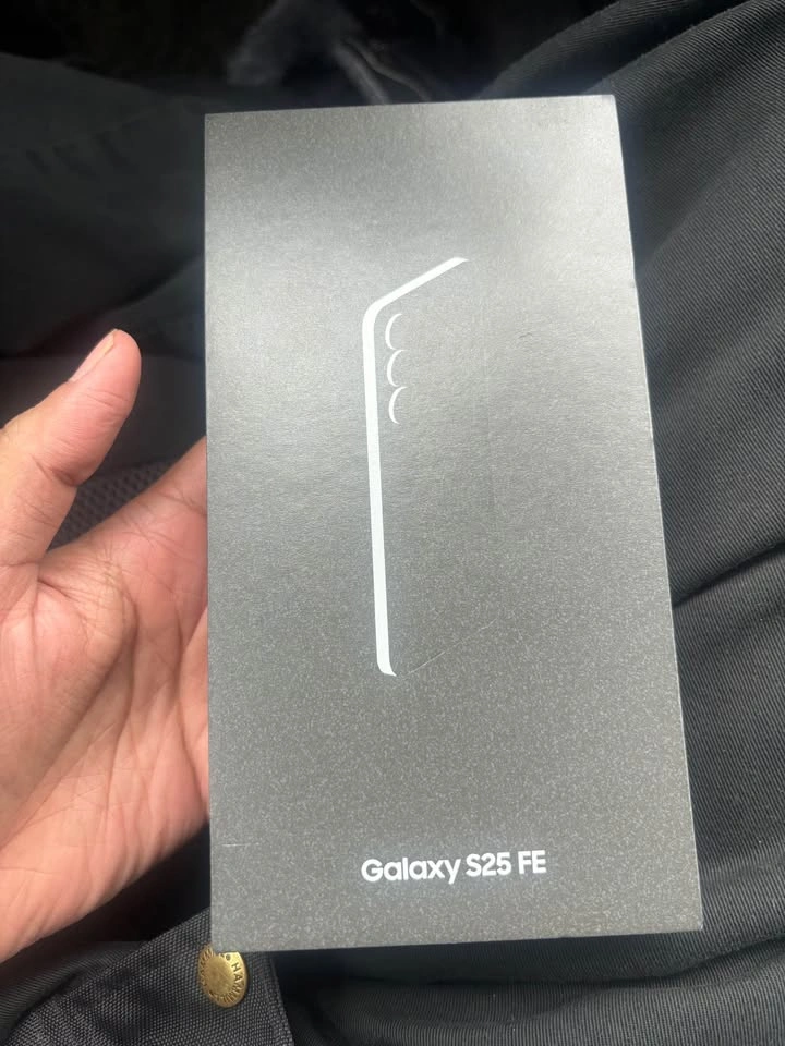 Samsung Galaxy S25 Fe - photo 3