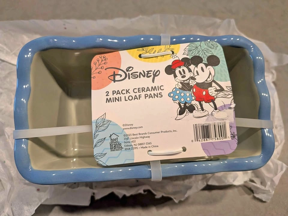 Disney ceramic mini loaf pans, Mickey and Minnie Mouse