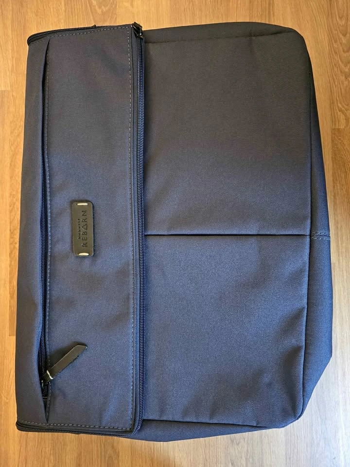 Bugatti Reborn messenger/laptop bag
