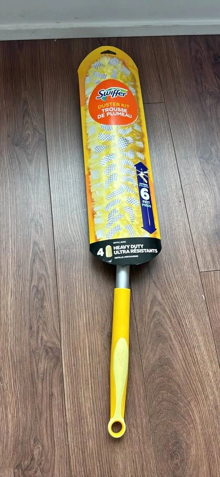 Swiffer Duster Kit with 4 Heavy Duty Refills