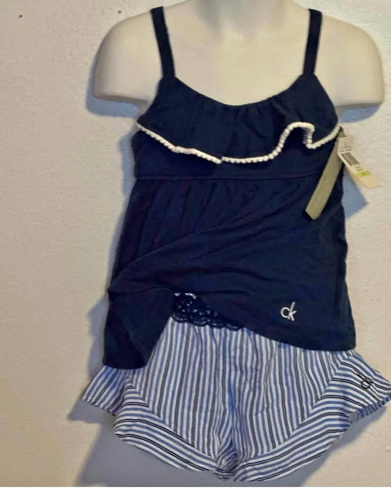 GIRLS SHORTS SUIT (2Pc) SIZE:4T BRAND:CALVIN KLEIN