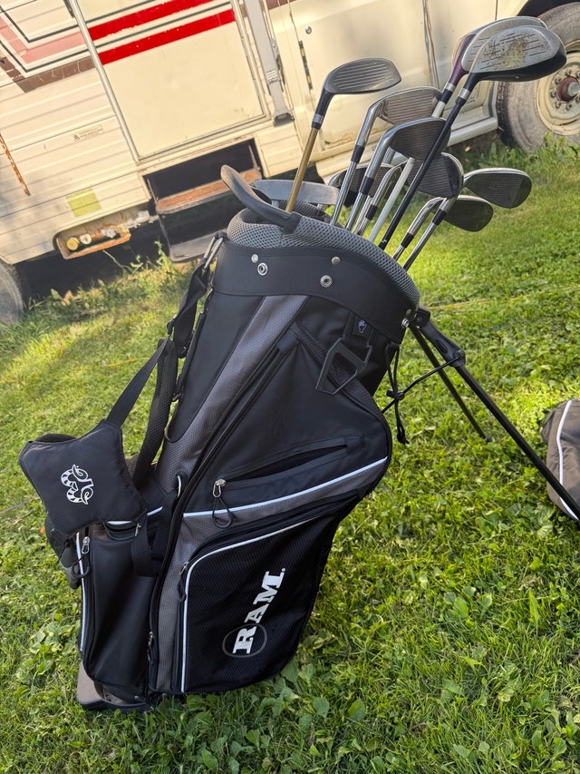 Ram bag with John Daly Clubs Breast cancer Driver