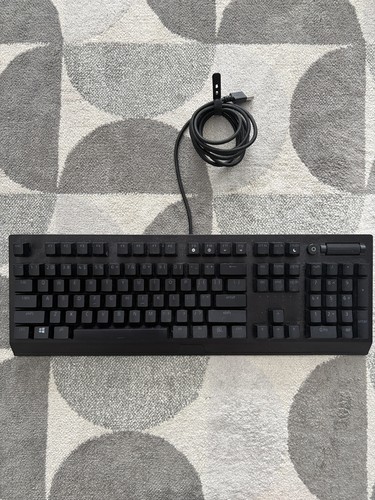 Razer BlackWidow V3 Wired Gaming Keyboard - Classic Black, Green - photo 2