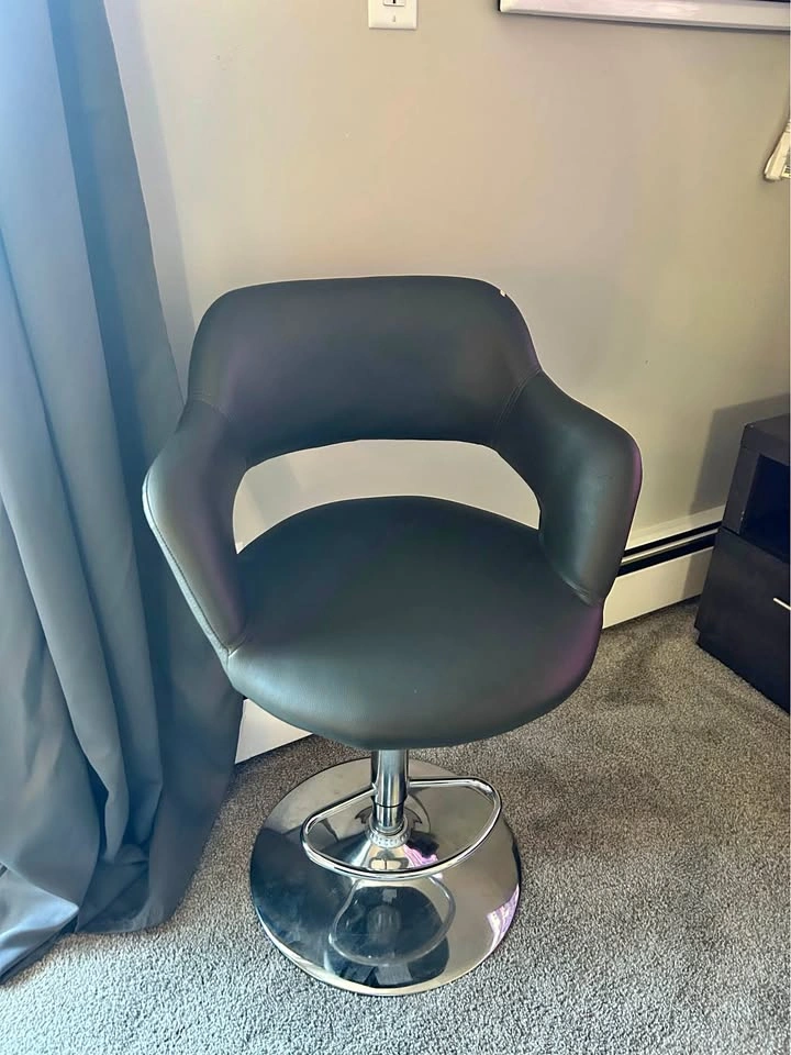 Finn Barstool with Swivel & Adjustable Seat - Grey