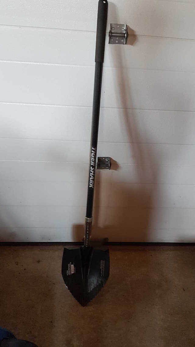 Tiger Shark Spade