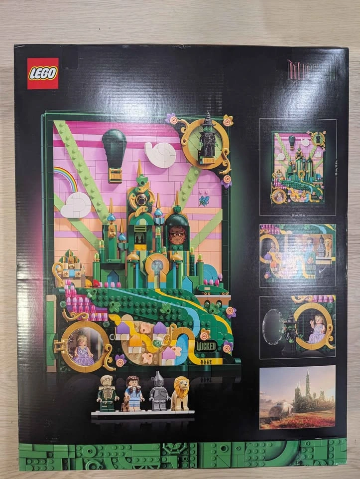 Lego Wicked 75685 Emerald City Wall Art - photo 2