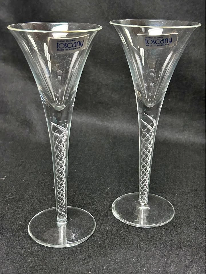Tuscany Hand Blown Champagne Flutes – Made in Romania – Set of 2