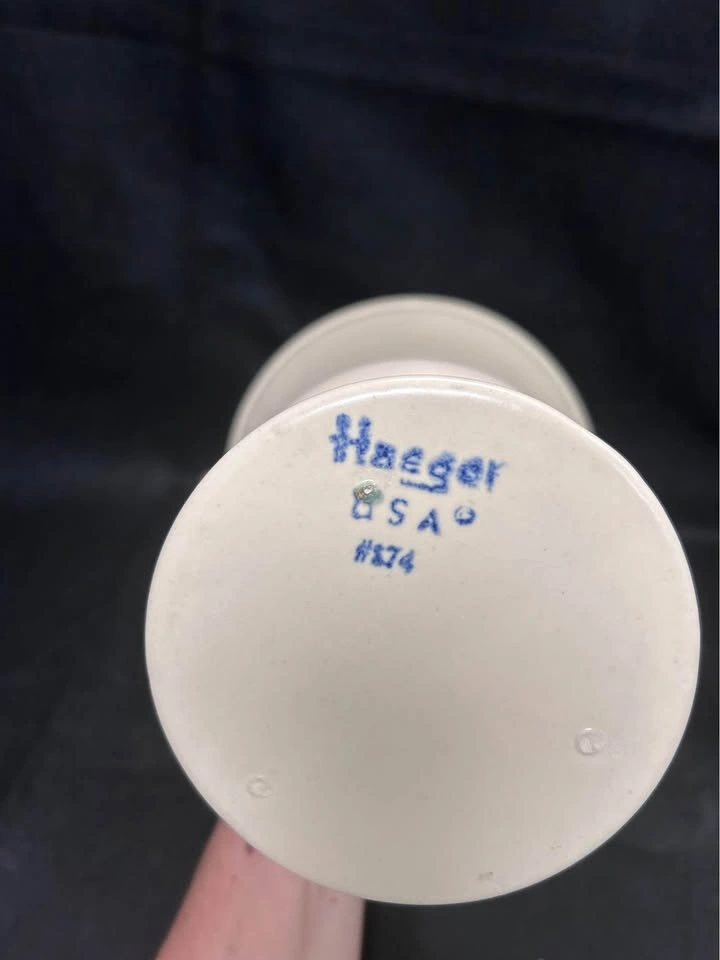 Haeger USA Ivory Pedestal Vase #574 - photo 3