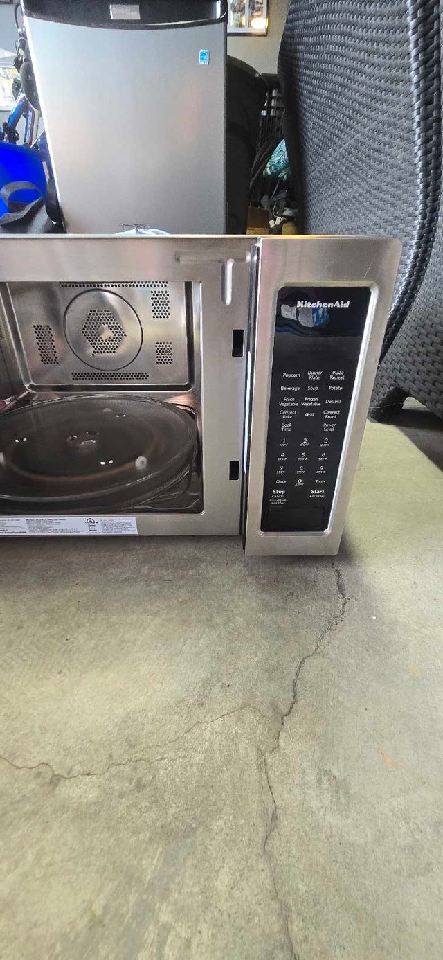 KitchenAid Microwave - photo 3