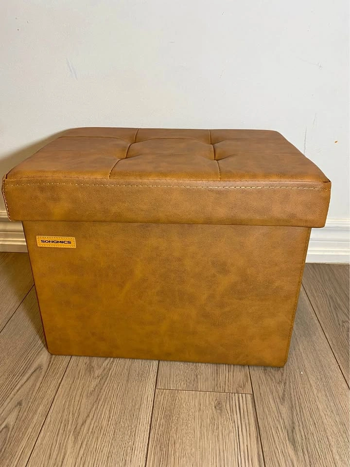 SONGMICS Brown Tufted Faux Leather Storage Ottoman