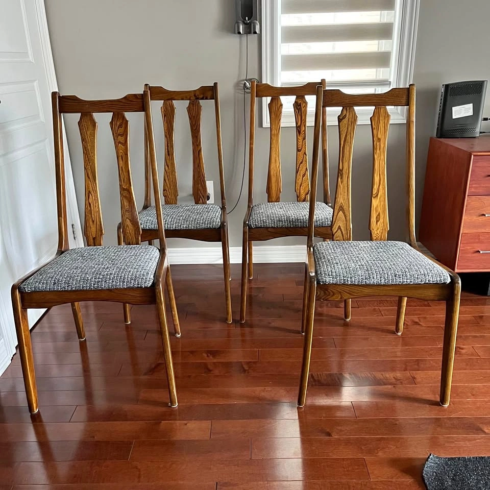 Set of 4 Mid-Century Modern Dining Chairs (Elm wood)