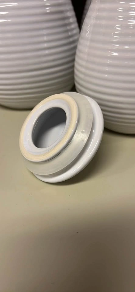 Set of 3 White Ribbed Ceramic Canisters with Lids - photo 2