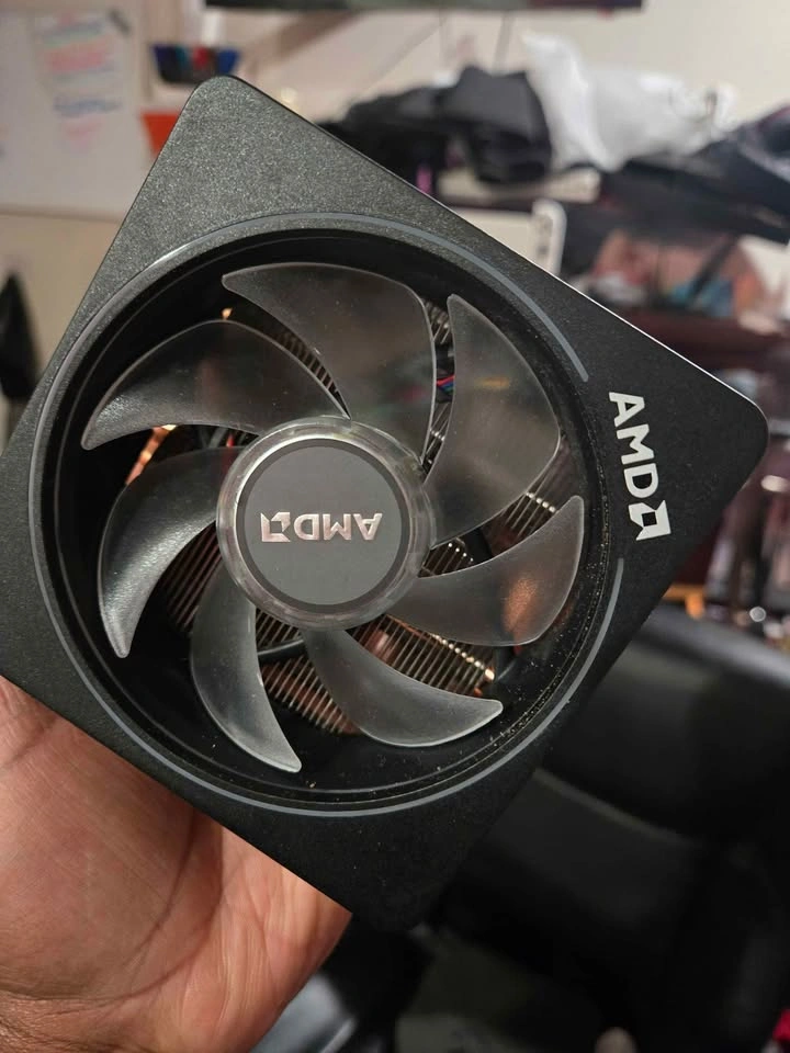 AMD Ryzen 7 3700x w/ cooler - photo 3