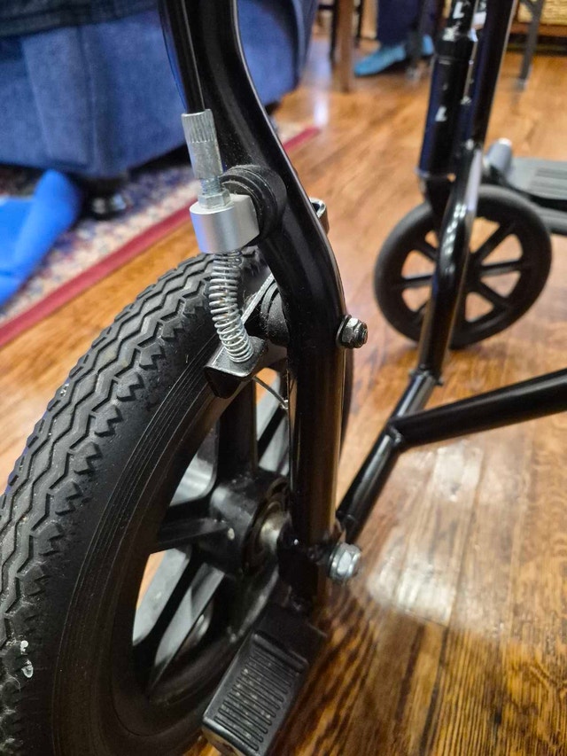 Airgo COMFORT PLUS XC transport chair in excellent condition - photo 3
