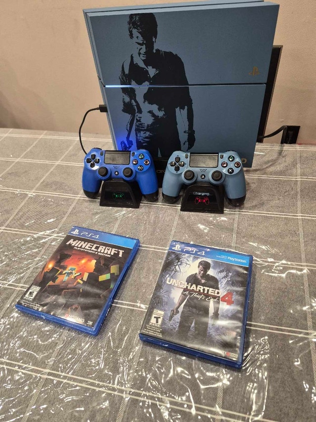 Limited edition UNCHARTED PS4 500 GB in excellent condition - photo 3