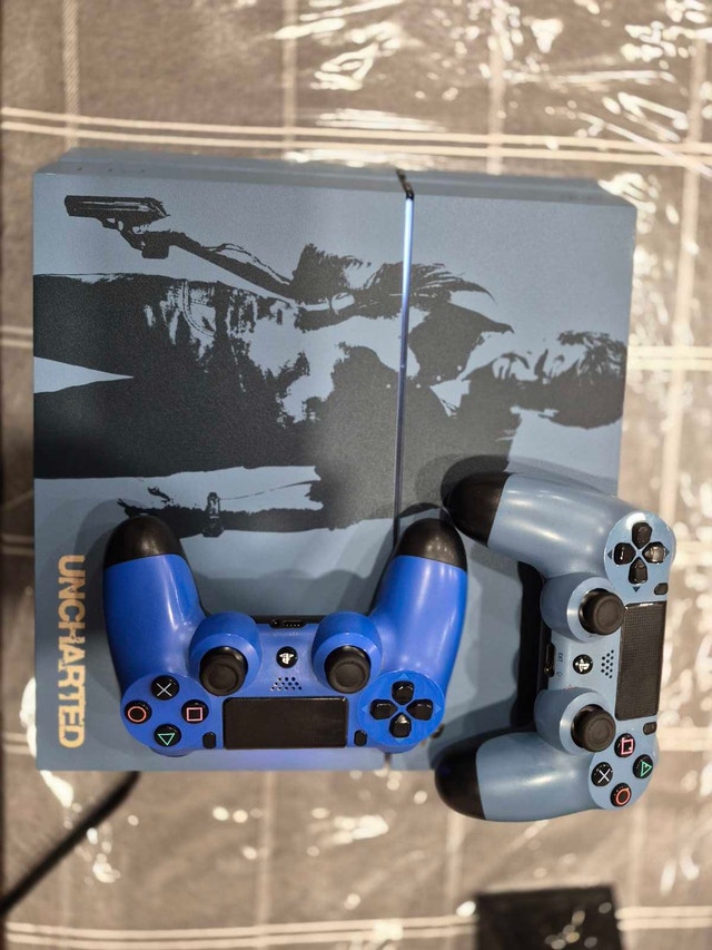 Limited edition UNCHARTED PS4 500 GB in excellent condition - photo 4