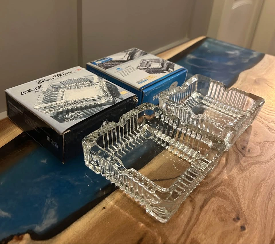 NEW - Set of 2 Glass Square Ashtrays - photo 2