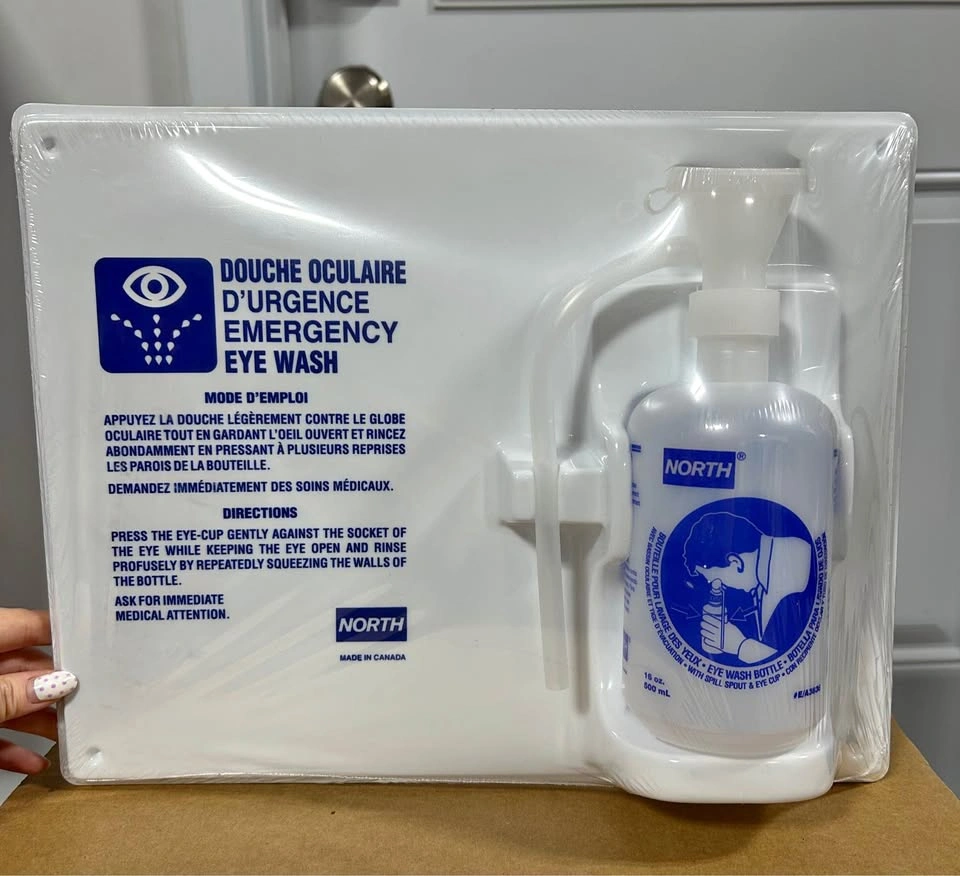 NEW - 16Oz Emergency Eye Wash Station with Wall Mount - 7 Availa