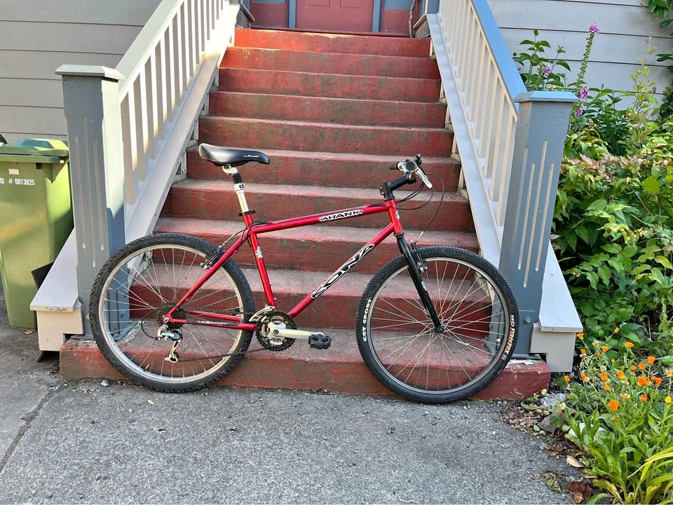 Kona Hahanna Size Medium