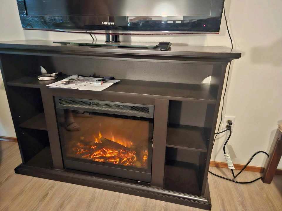 MasterFlame electric fireplace TV stand - remote included - photo 2