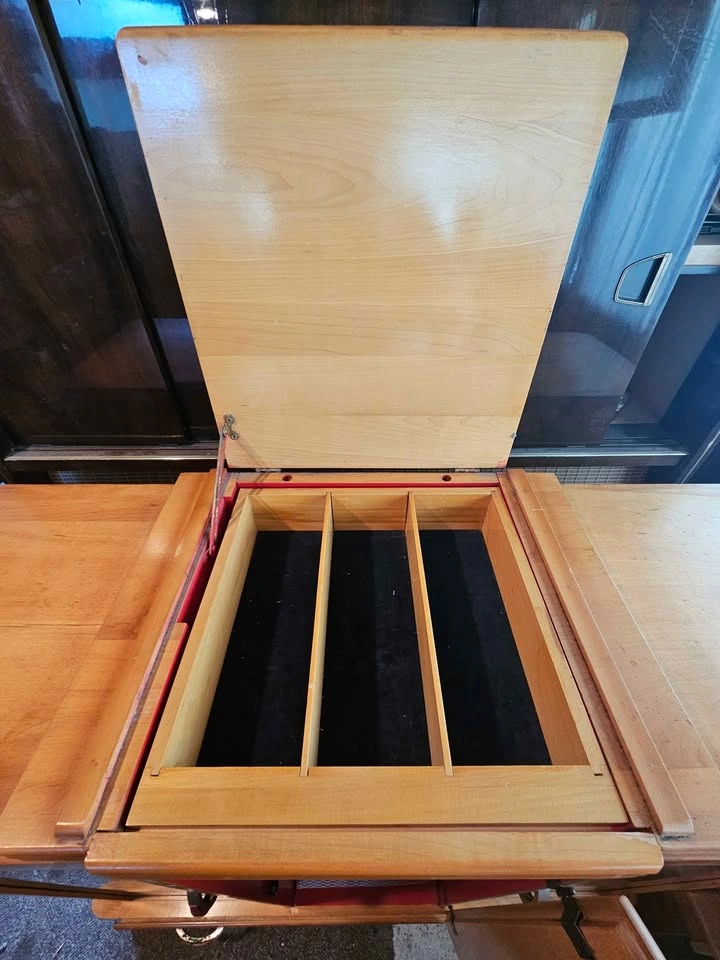 Vintage 1930's Art Deco Wardrobe/Armoire - photo 3