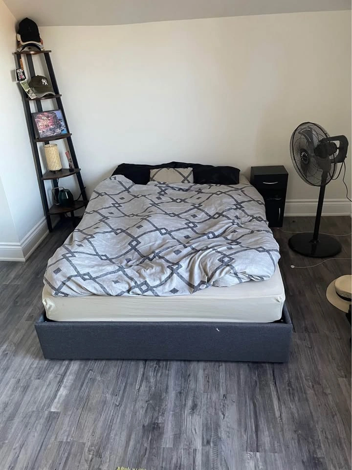 Storage Bed with 3 Drawers - photo 2