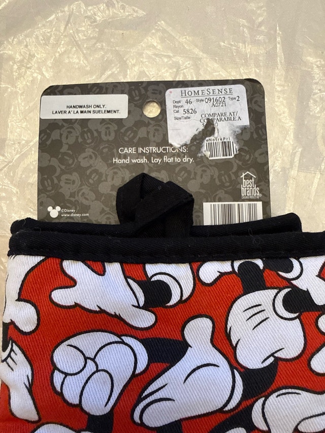 Disney Mickey Oven Mitts - photo 5