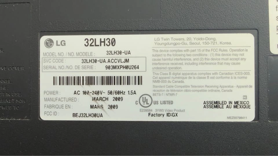 LG 32” HDTV + Roku Stick & Remote – Netflix / YouTube Ready - photo 3