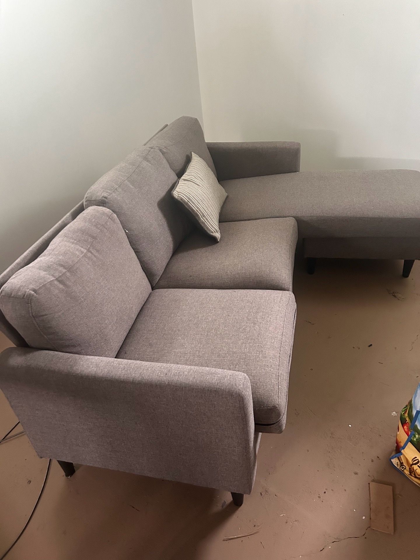 Sofa with chaise - photo 2