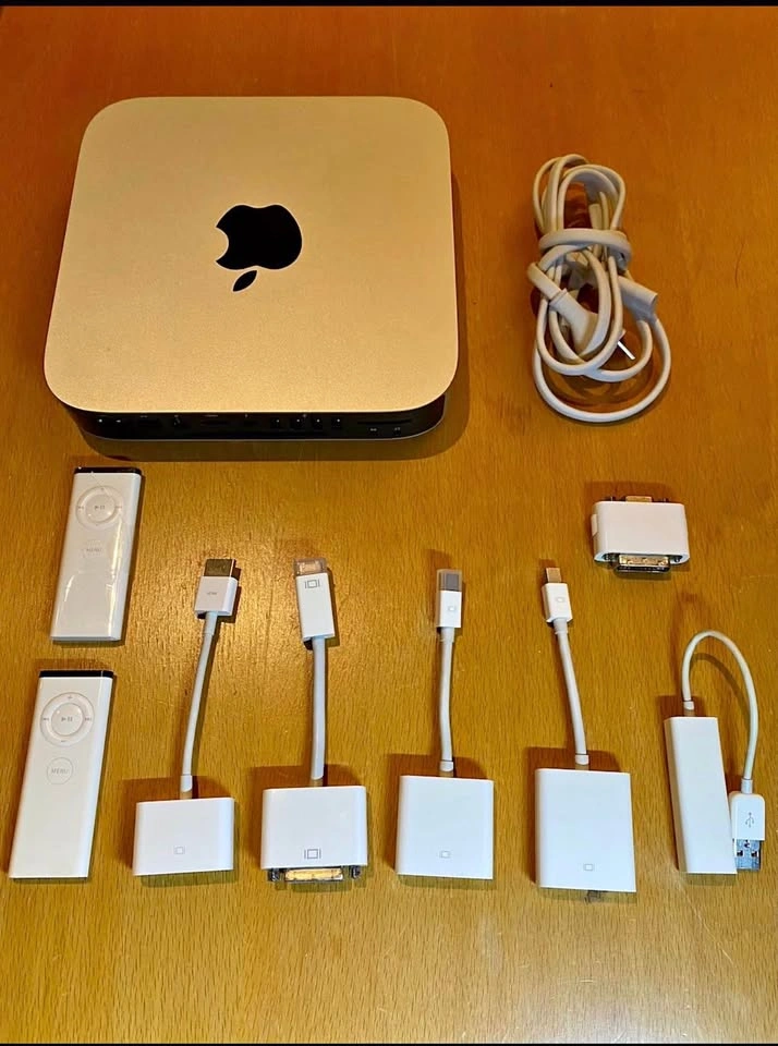 Mac Mini with many accessories
