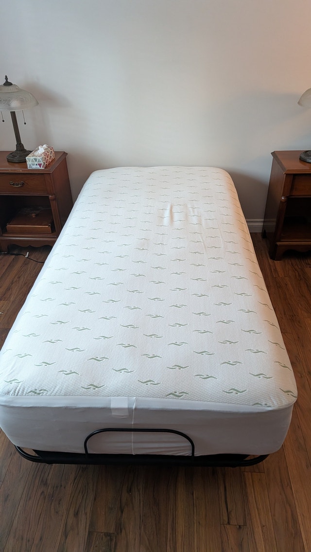 Adjustable Twin XL Bed with Mattress - photo 4